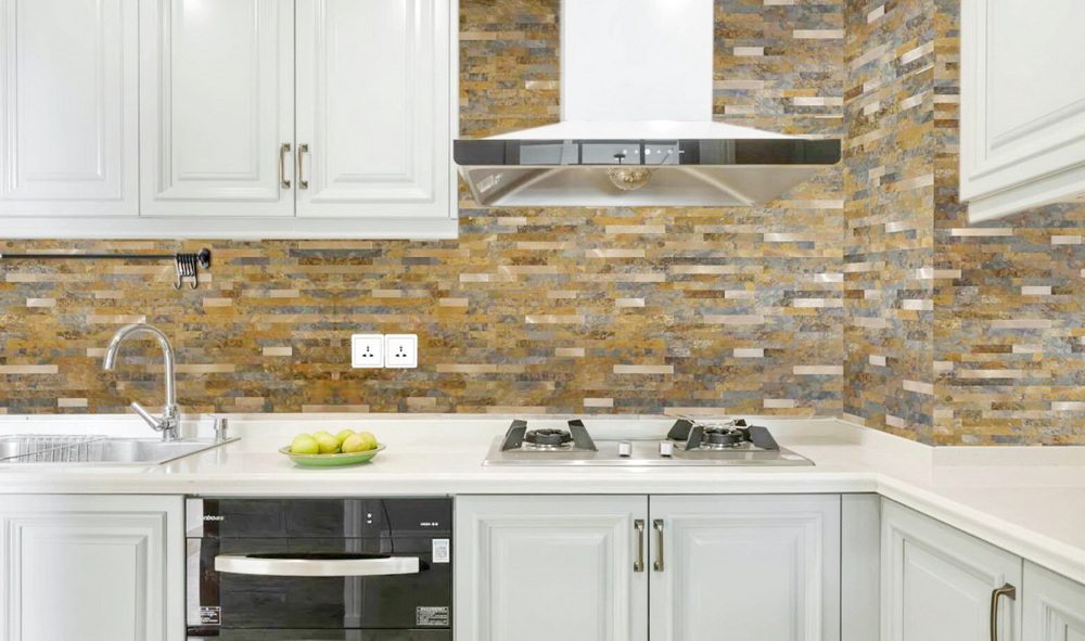 kitchen decorated by mosaic tile 